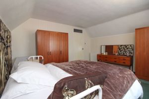 Photo 5- click for photo gallery